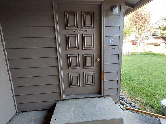 2nd image of 2122 N 20th Pl #C