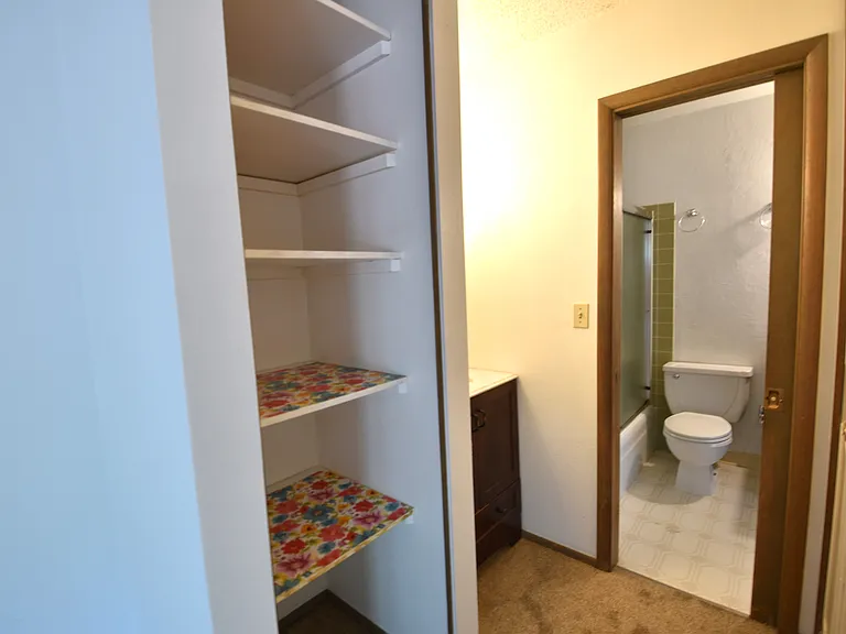 2643 Sherwood Cir — Photo 17