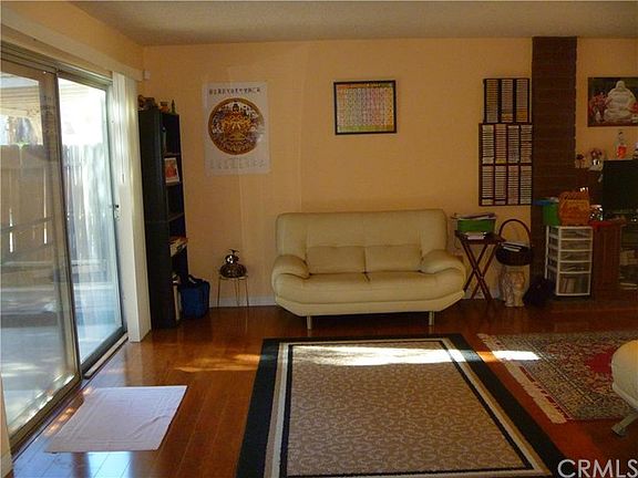 3rd image of 13161 Oak Dell St