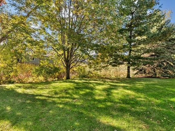 28 Pine Tree Ct, Sartell, MN 56377