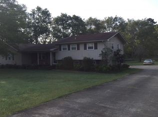 1102 E Reed Rd, La Fayette, GA 30728