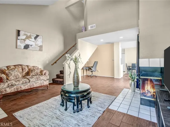 37940 42nd St E APT 125, Palmdale, CA 93552