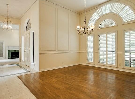 4th image of 2814 Miramar Dr