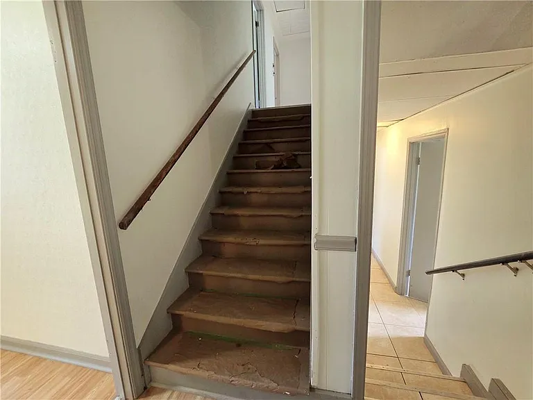 6684 Londonderry Dr — Photo 18
