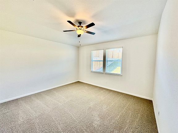 3rd image of 239 Cathedral Mountain Dr