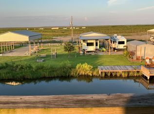 1113 Paisley St, Gilchrist, TX 77617