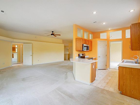 4th image of 5621 Dockside Dr