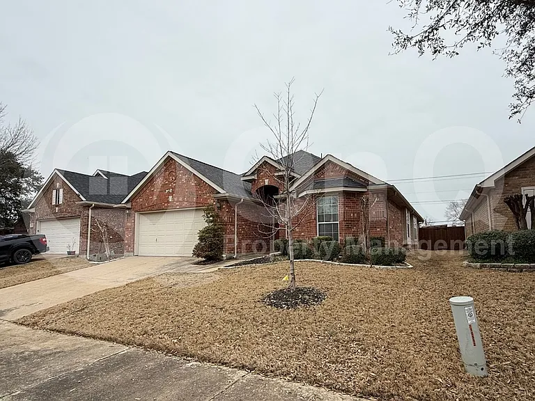 10514 Saint Georges Dr — Photo 2
