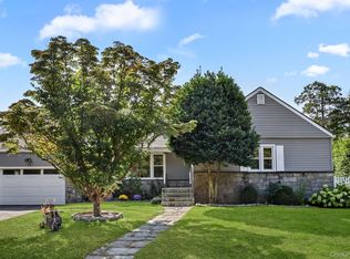 24 Tintern Ln, Scarsdale, NY 10583