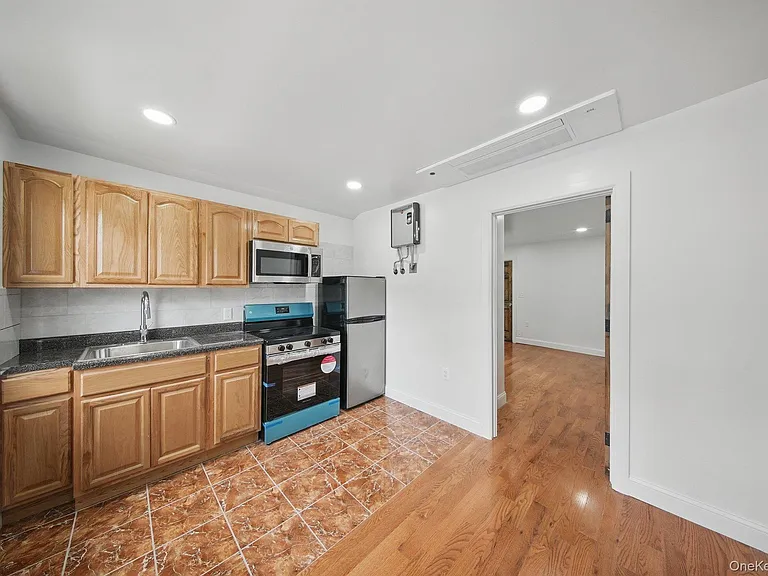 14 Yankee Pl #1 — Photo 1