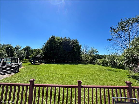 4th image of 4842 Ridge Rd
