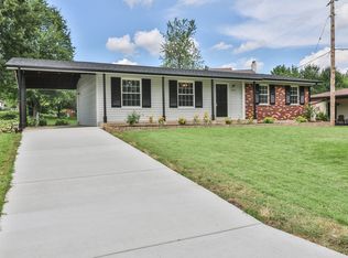 9571 Caravan Dr, Saint Louis, MO
