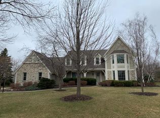 6821 S Juliana Dr, Franklin, WI 53132