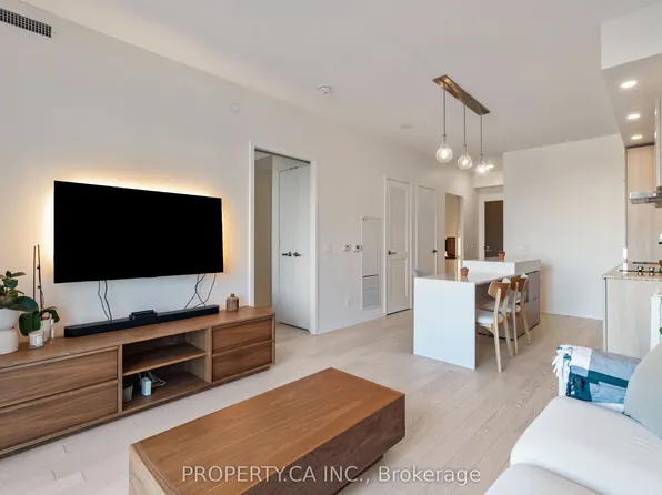 12 Bonnycastle St Unit 710, Toronto, ON M5A 0C8