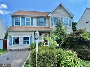 1068 Freedom Ct, Quakertown, PA 18951