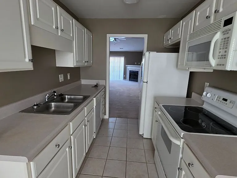 7838 Woodpark Dr — Photo 4