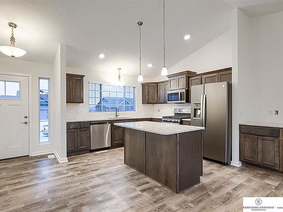 4th image of 5101 N 180th Ave