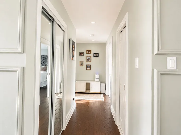 2610 Leonard St — Photo 7