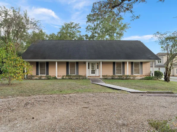 429 Buccaneer Dr, Hattiesburg, MS 39402