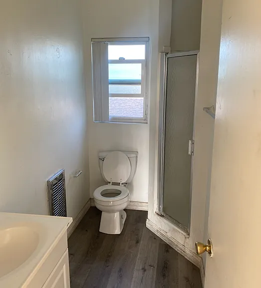 11528 Adco Ave #F — Photo 3