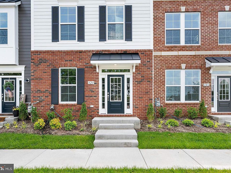 1st image of 424 Germania St