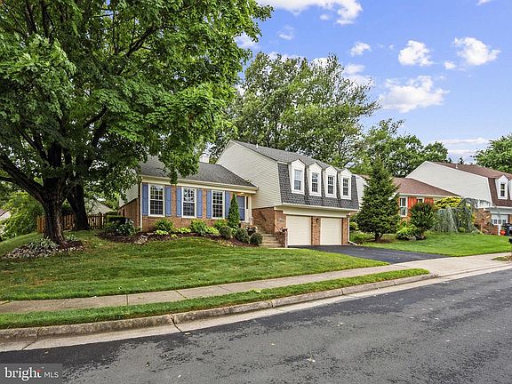 2nd image of 6134 Wicklow Dr
