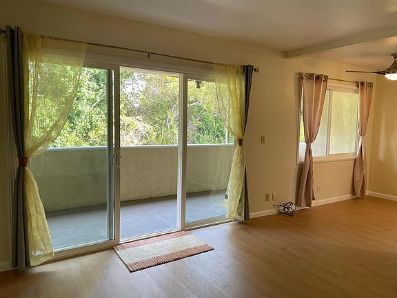 5th image of 428 Smalley Ave #2