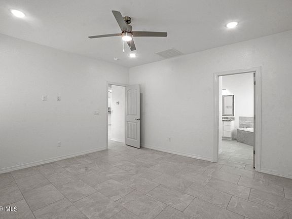 4th image of 545 Spanish Oaks Dr