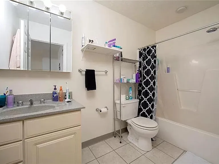 Upstairs bathroom