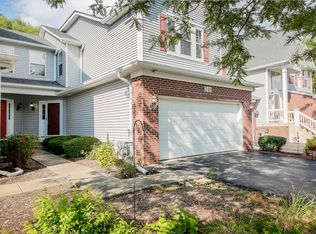 241 Ridge Rd, North Aurora, IL 60542