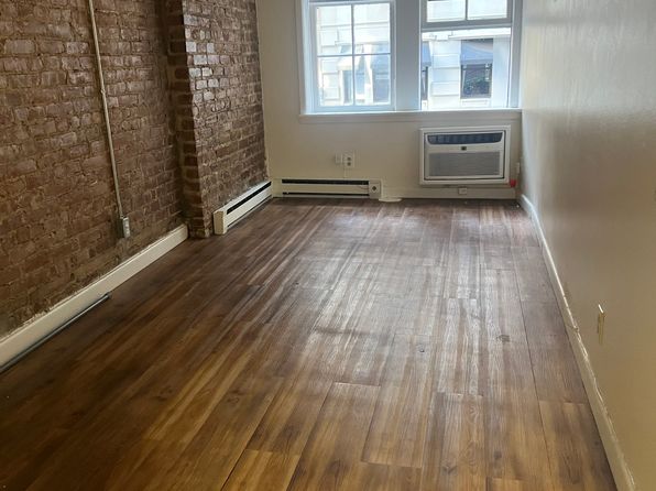 41 W 35th St APT 3A