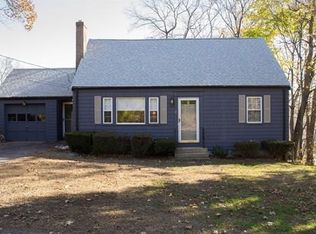 16 Chamberlain Ave, Westwood, MA 02090