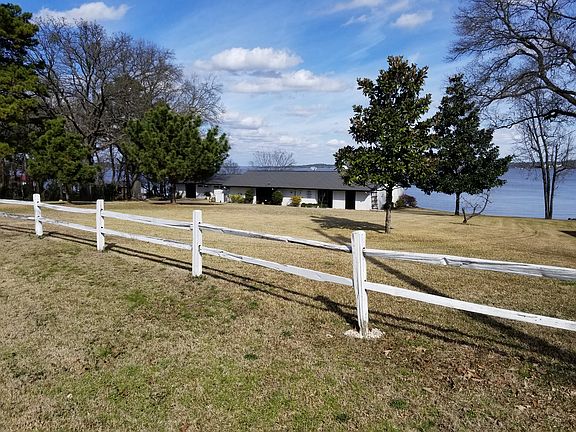 2nd image of 21443 Circle Dr