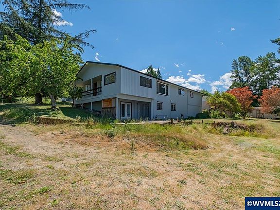 2nd image of 3647 NW Wishram Dr