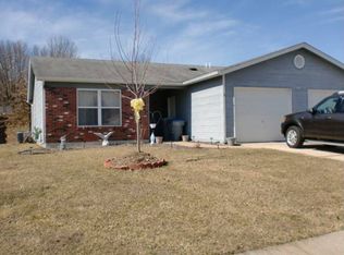 31A Joan Dr, Saint Peters, MO 63376
