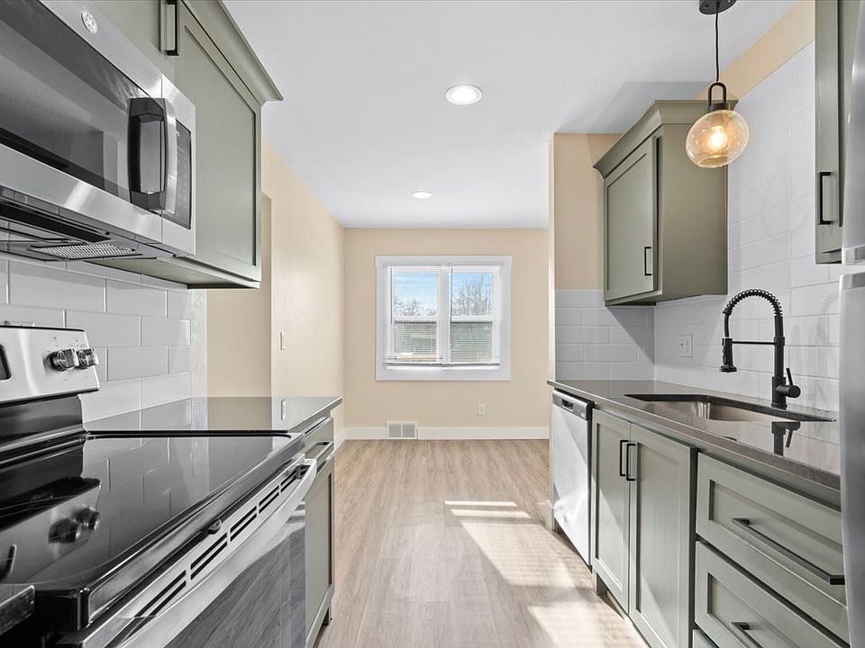 1st image of 621 Chestnut St W