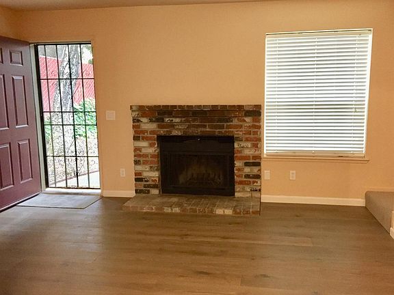 3rd image of 9125 Newhall Dr APT 30