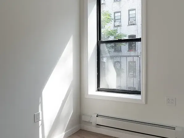 330 Empire Boulevard image 15 of 20