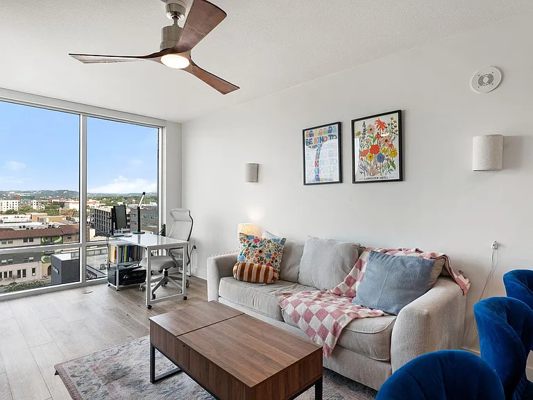 300 Bowie St #1006 — Photo 2