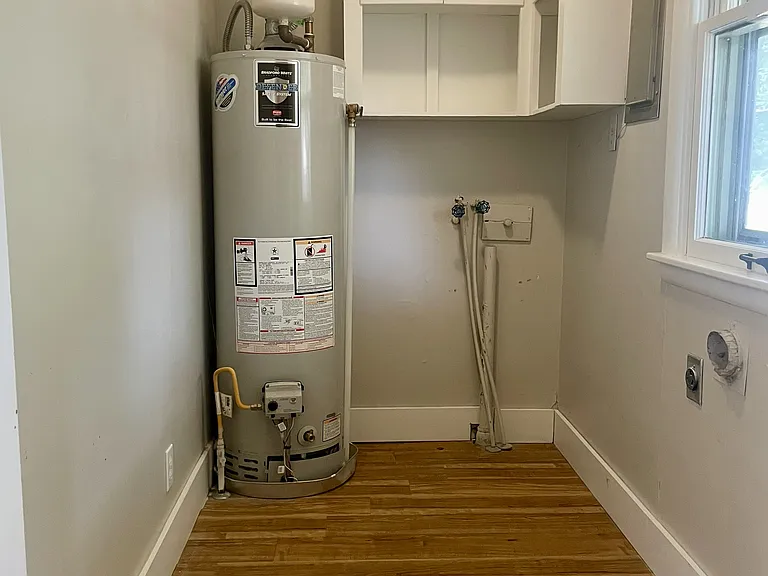 720 S Hickory St — Photo 31
