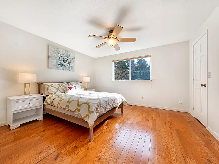 14717 SE 15th Pl — Photo 7