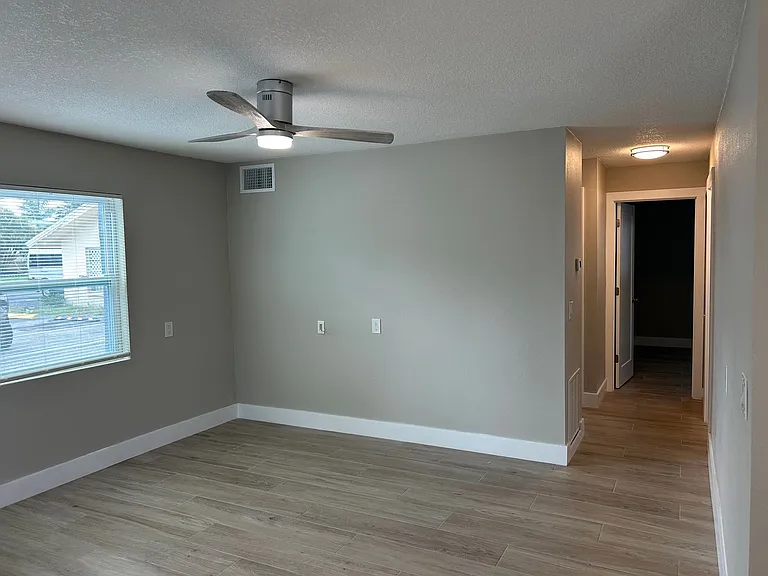 2502 Bay Blvd #1 — Photo 7