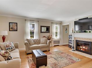 283 Roberts Ave, Yonkers, NY 10703