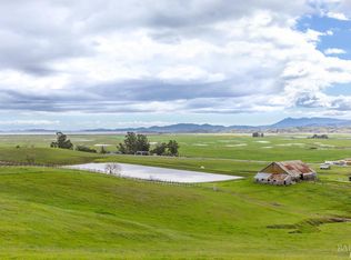 7689 Lakeville Hwy, Petaluma, CA 94954