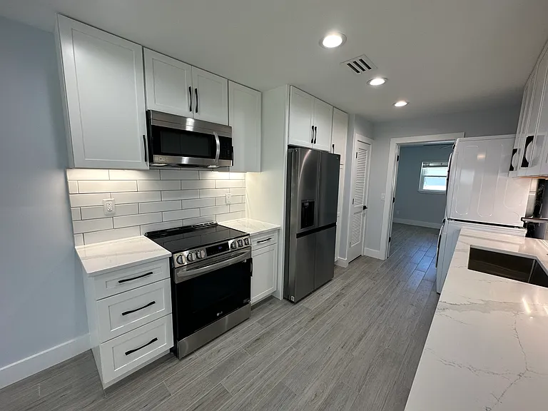 219 Sailfish Dr E — Photo 12