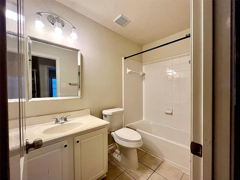 6111 Morningshire Ln — Photo 31