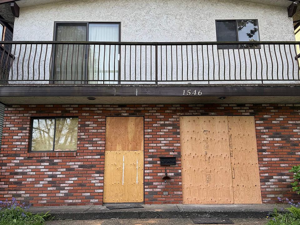 2nd image of 1546 Adanac St