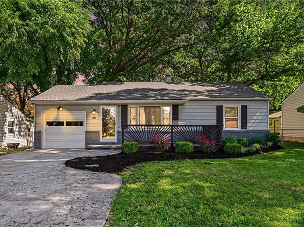 30 S Village Dr, Liberty, MO 64068