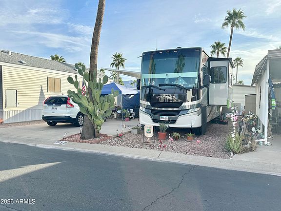 3rd image of 1038 S QUARTZ Drive #1038