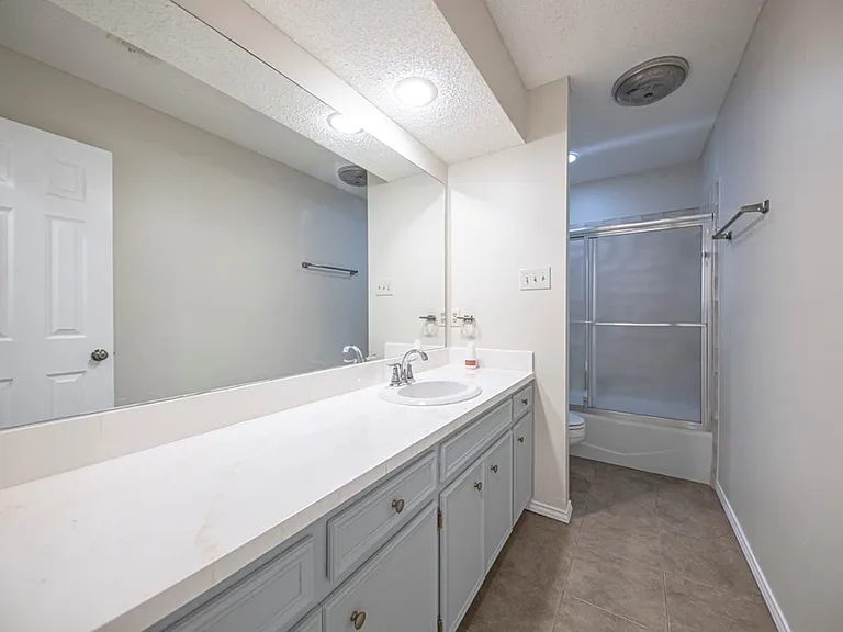 4007 Crestridge Dr — Photo 26